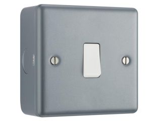 Masterplug Metal Clad 2-Way 1-Gang Light Switch MSTMC512